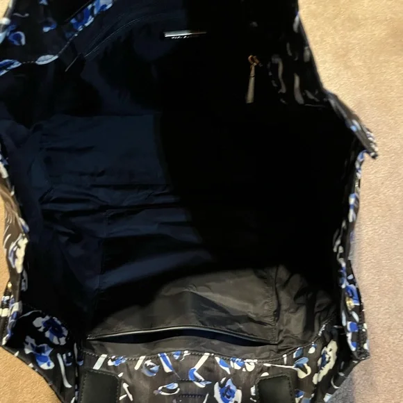 Tory Burch purse - Picture 3 of 3